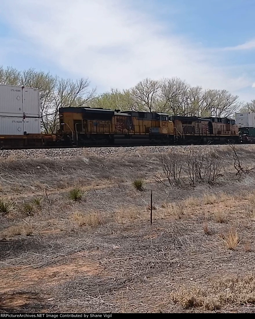 UP 8402
